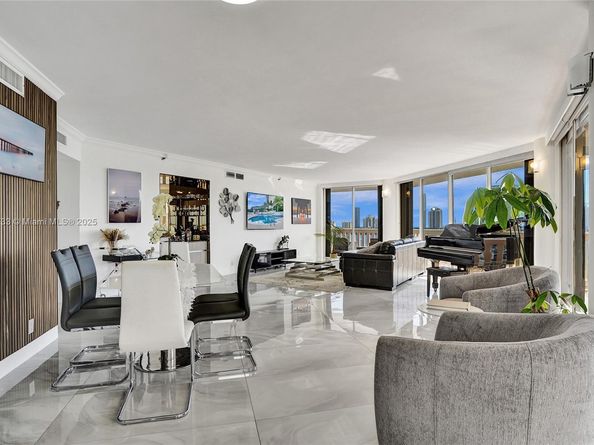 3000 Island Blvd 1106, Aventura FL 33160