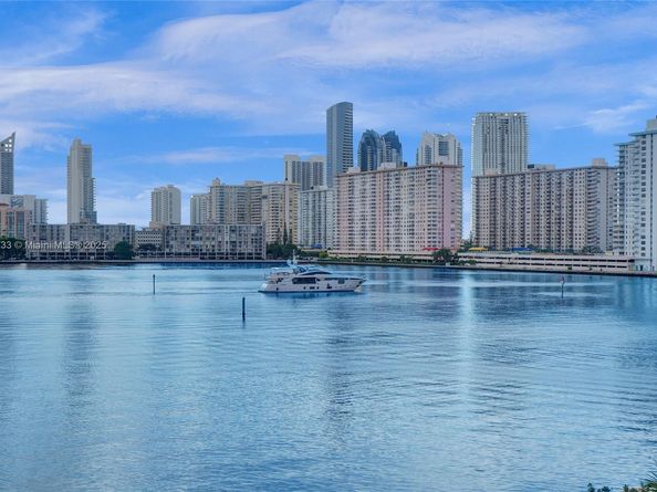 3000 Island Blvd 1106, Aventura FL 33160