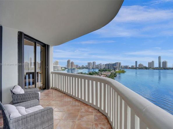 3000 Island Blvd 1106, Aventura FL 33160