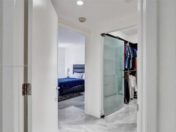 3000 Island Blvd 1106, Aventura FL 33160