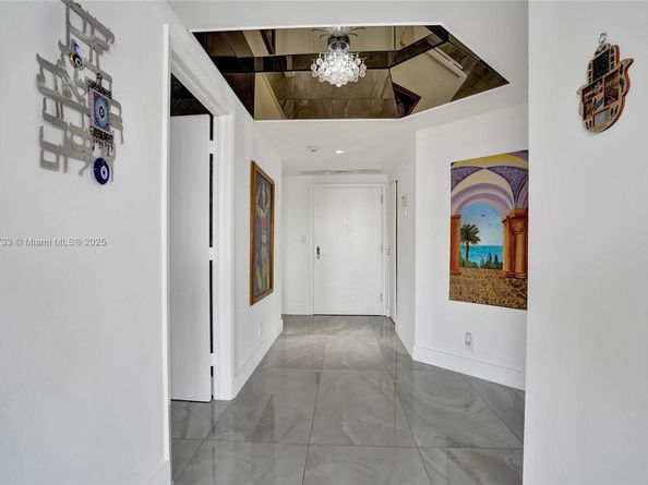 3000 Island Blvd 1106, Aventura FL 33160