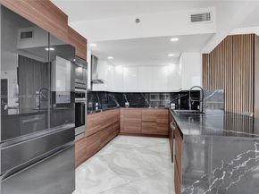 3000 Island Blvd 1106, Aventura FL 33160