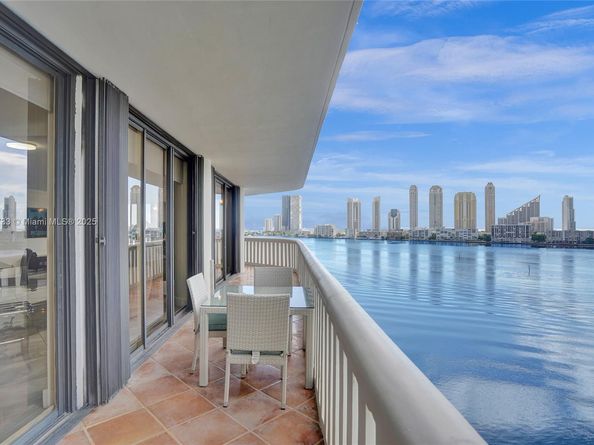 3000 Island Blvd 1106, Aventura FL 33160