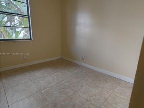 212 Lake Pointe Dr 112, Oakland Park FL 33309