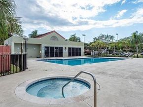 212 Lake Pointe Dr 112, Oakland Park FL 33309