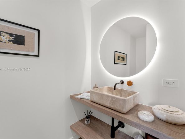7600 Fisher Island Dr 7654, Miami Beach FL 33109