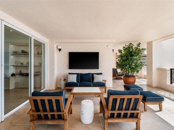 7600 Fisher Island Dr 7654, Miami Beach FL 33109