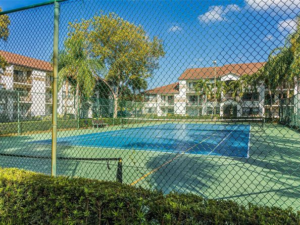 650 S Park Rd 135, Hollywood FL 33021