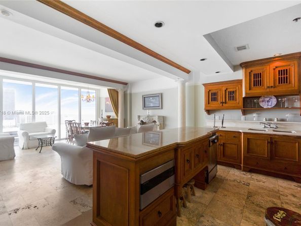 100 Lincoln Rd PH8, Miami Beach FL 33139