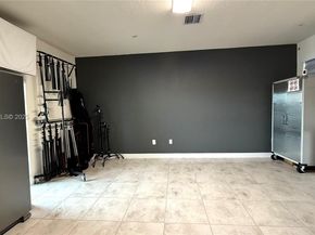 4654 NW 84th Ave, Doral FL 33166