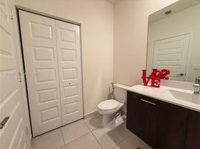 4654 NW 84th Ave, Doral FL 33166