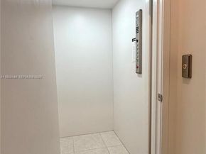 4654 NW 84th Ave, Doral FL 33166