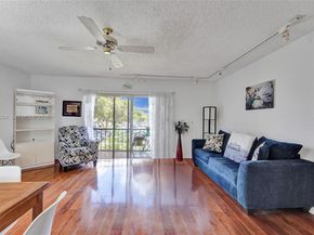 8260 SW 24th St 6210, North Lauderdale FL 33068