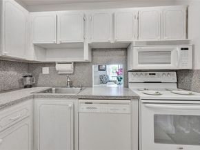 8260 SW 24th St 6210, North Lauderdale FL 33068