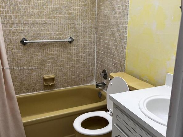 3250 NW 85th Ave 7, Coral Springs FL 33065