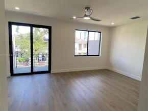 313 SW 10th St A, Fort Lauderdale FL 33315