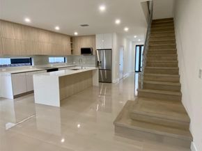313 SW 10th St A, Fort Lauderdale FL 33315