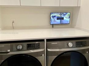 313 SW 10th St A, Fort Lauderdale FL 33315