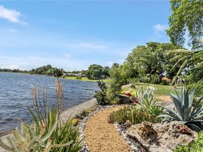 1524 39th St, West Palm Beach FL 33407