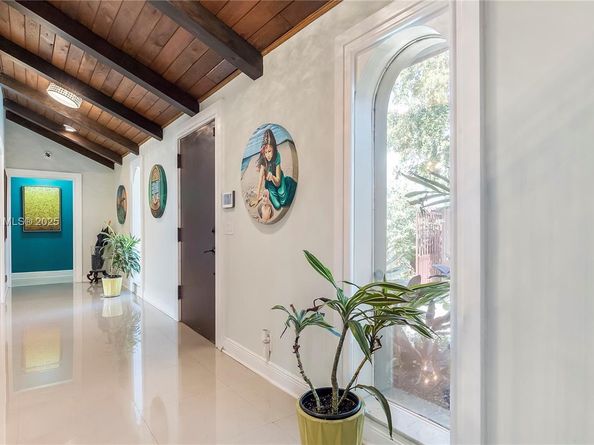 1524 39th St, West Palm Beach FL 33407