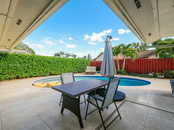 16780 Redwood Way, Weston FL 33326
