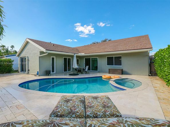 16780 Redwood Way, Weston FL 33326