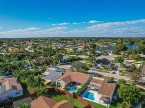 16780 Redwood Way, Weston FL 33326