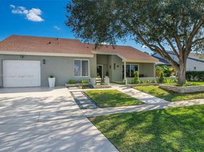 16780 Redwood Way, Weston FL 33326