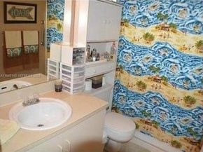 5920 York Ln, Davie FL 33331
