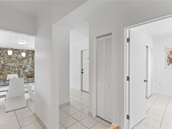 200 N 69th Ave, Hollywood FL 33024