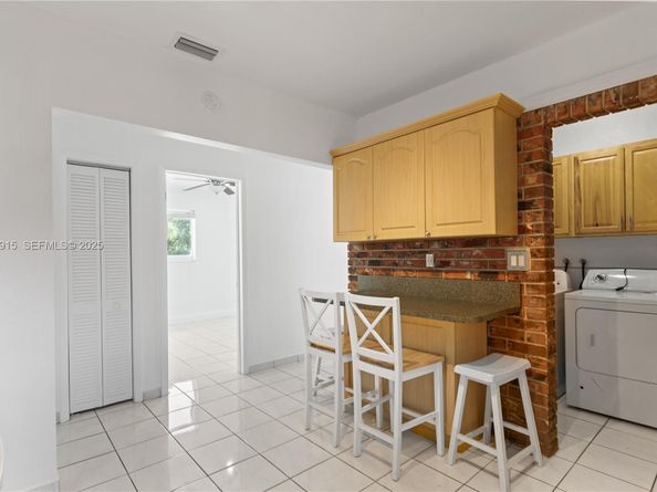 200 N 69th Ave, Hollywood FL 33024