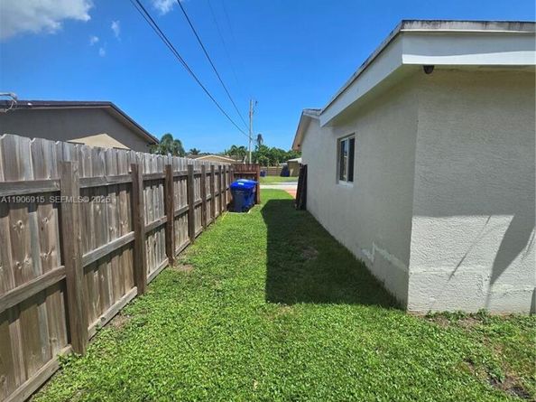 200 N 69th Ave, Hollywood FL 33024