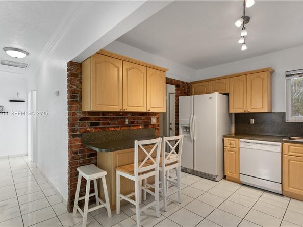 200 N 69th Ave, Hollywood FL 33024