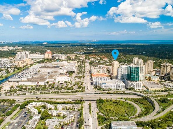 7350 SW 89th St 607S, Miami FL 33156