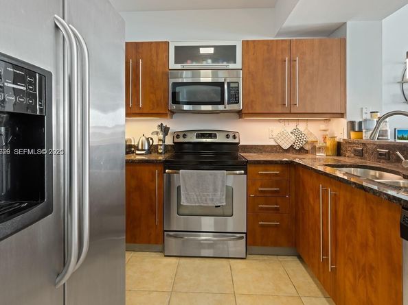 7350 SW 89th St 607S, Miami FL 33156