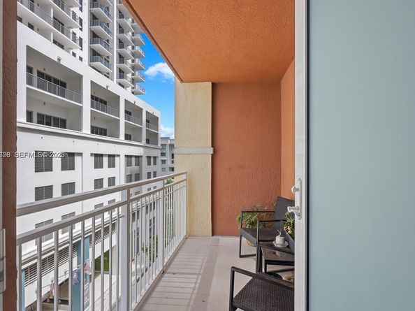 7350 SW 89th St 607S, Miami FL 33156