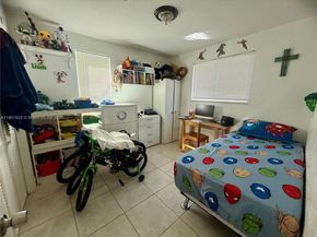 4201 SW 7th St, Miami FL 33134