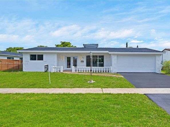3917 Adams St, Hollywood FL 33021