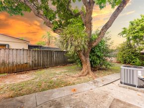 6765 SW 51st St, Miami FL 33155