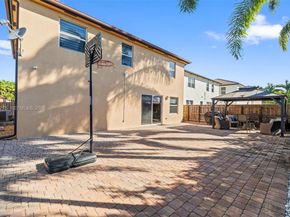 4182 NE 20th St, Homestead FL 33033