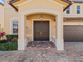 4182 NE 20th St, Homestead FL 33033