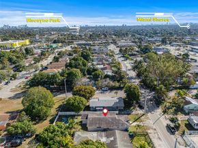 811 NW 112th St, Miami FL 33168