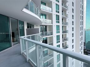 300 S Biscayne Blvd T2407, Miami FL 33131