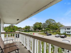 40 Harwood B 40, Deerfield Beach FL 33442