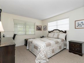 40 Harwood B 40, Deerfield Beach FL 33442