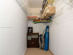 40 Harwood B 40, Deerfield Beach FL 33442