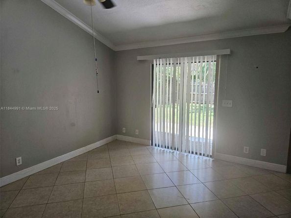 4582 Brook Dr, West Palm Beach FL 33417