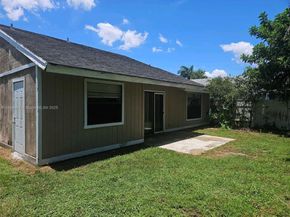 4582 Brook Dr, West Palm Beach FL 33417
