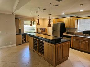 4582 Brook Dr, West Palm Beach FL 33417