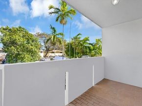 2175 NE 170th St 206, North Miami Beach FL 33162